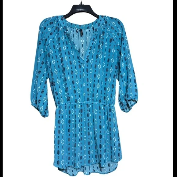 Blue Patterned Women's Top tunic size medium - Picture 1 of 4